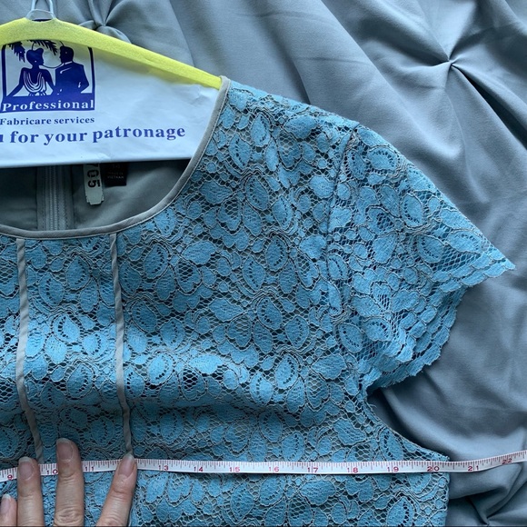 Banana Republic Womens periwinkle blue tiered lace dress with capped sleeves - Picture 4 of 13